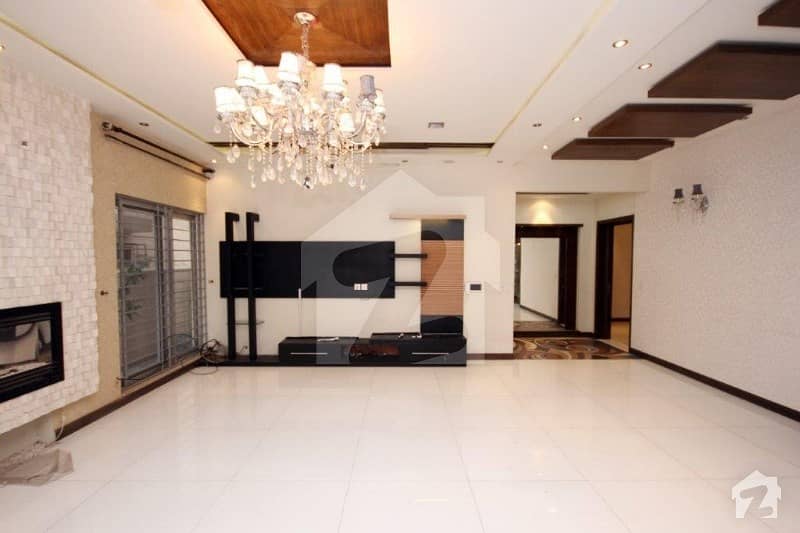 One Kanal Slightly Use Look Like Brand New Luxurious Bungalow For Rent Located At Heat Of Phase 3