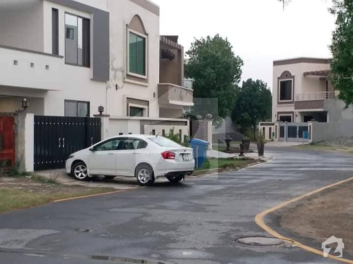سوءے آصل لاہور میں 2 کمروں کا 3 مرلہ فلیٹ 26 لاکھ میں برائے فروخت۔