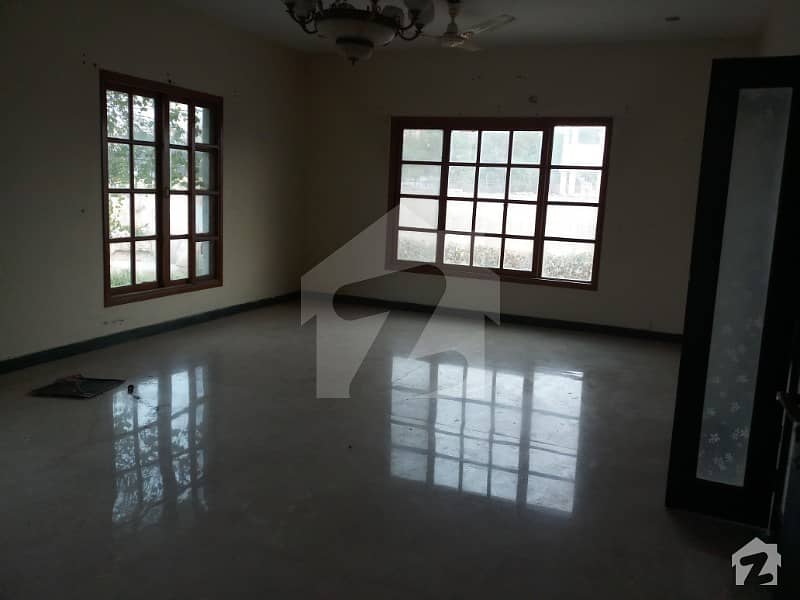 Perfect 9000  Square Feet House In Kda Scheme 1 For Sale