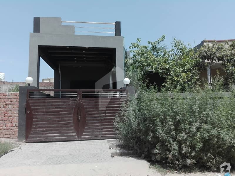 Single Storey House Available For Sale In Wakeel Colony