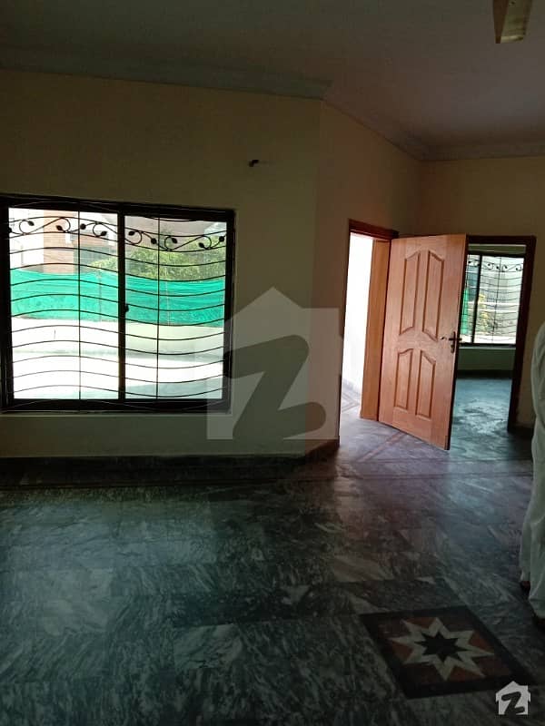 House Is Available For Sale On Urgent Basis