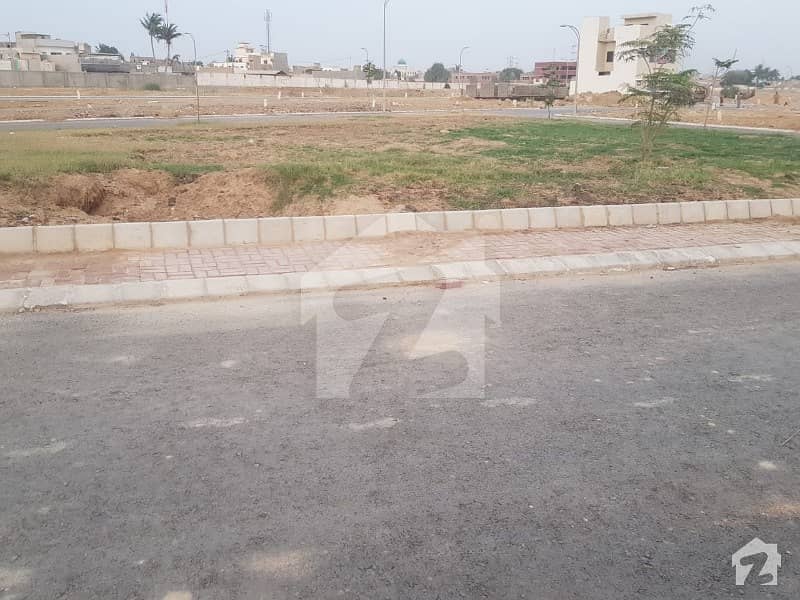نیا ناظم آباد کراچی میں 5 مرلہ رہائشی پلاٹ 68 لاکھ میں برائے فروخت۔