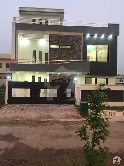 Brand New 10 Marla House Available For Sale Brand New 10 Marla House Available For Sale