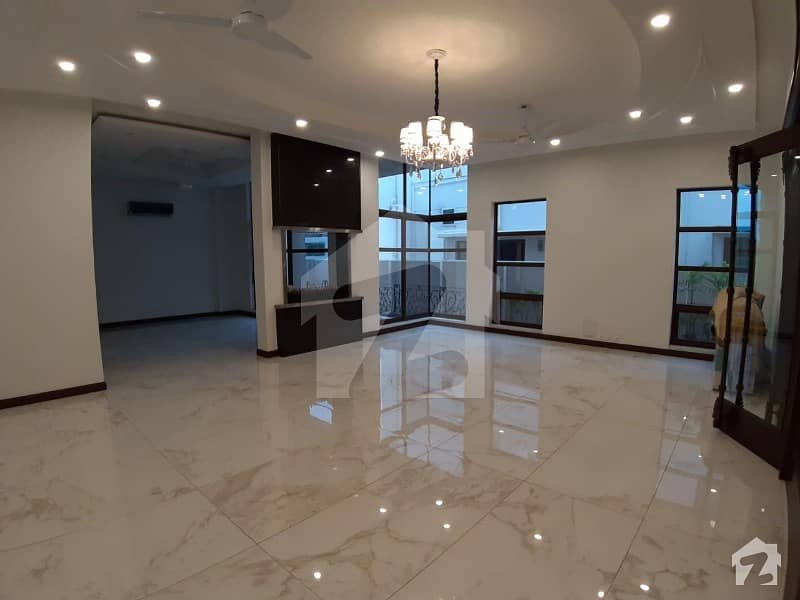 1 Kanal Luxury Bungalow For Sale 1 Kanal Luxury Bungalow For Sale