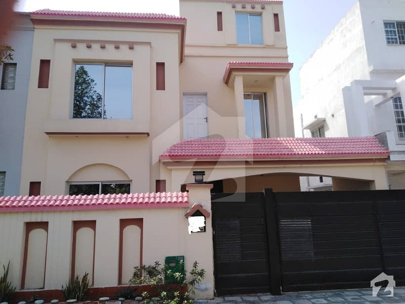 11 Marla House 50 Feet Road Bahria Town Overseas B Extention