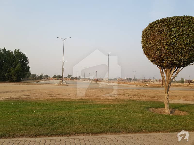 10 Marla Plot For Sale On Cheap Prices In Lake City  Sector M5