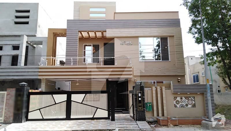 Superb Alleviation Brand New 10 Marla House In Jasmine Block Picture Attached