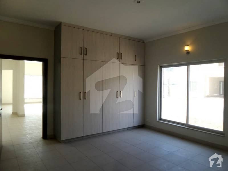 03 Bed Rooms Luxury Villa For Sale
