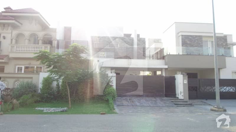 10 Marla House For Sale In D Block Of Dha Phase 6 Lahore