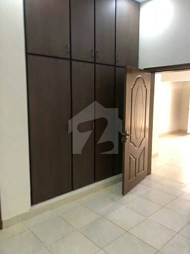 1 kanal very neat and clean used house for sale in dha phase 1