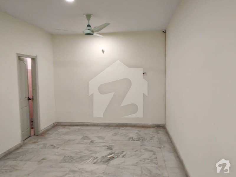 A 627 Sq Ft Flat For Sale In H3 Commercial Area Johar Town Phase 2 Near Expo  Emporium Mall Hot Location Ready To Move