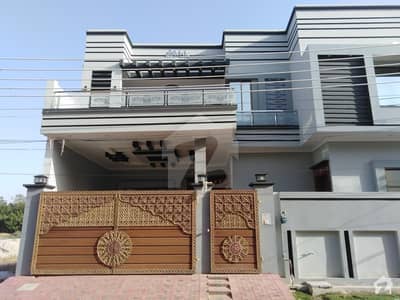 فیصل باغ ٹاؤن بہاولپور میں 5 کمروں کا 8 مرلہ مکان 1. 6 کروڑ میں برائے فروخت۔ فیصل باغ ٹاؤن بہاولپور میں 5 کمروں کا 8 مرلہ مکان 1. 6 کروڑ میں برائے فروخت۔