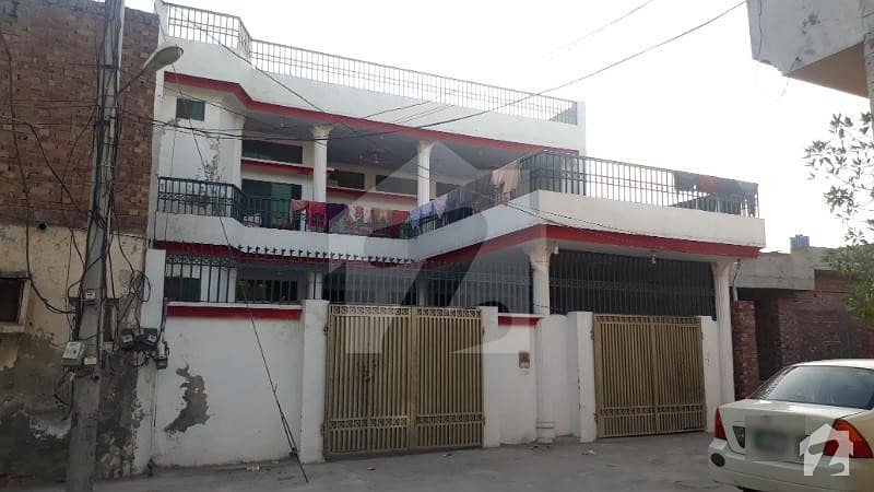 سپریم ولاز لاہور میں 6 کمروں کا 13 مرلہ مکان 2.5 کروڑ میں برائے فروخت۔