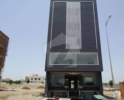 Here Is A Good Opportunity To Live In A Well-Built Apartment Here Is A Good Opportunity To Live In A Well-Built Apartment