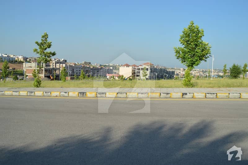 4 KANAL LAND FOR SALE
