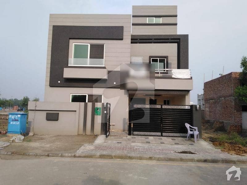 Super Hot Location Newly Build 5 Marla House For Sale In Bahria Orchard Phase 1 Lahore