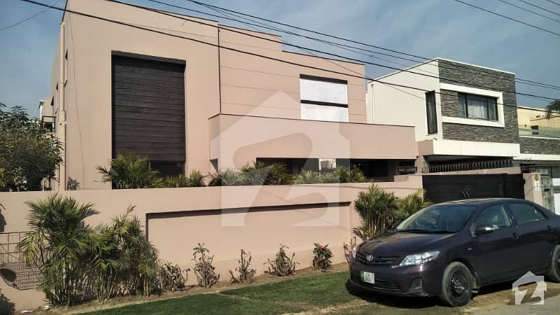 1 Kanal Outstanding Location Bungalow For Sale DHA Phase 3 Block Z DHA Defence Lahore