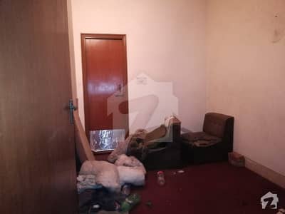 3rd Floor Furnished 2 Room Available For Rent