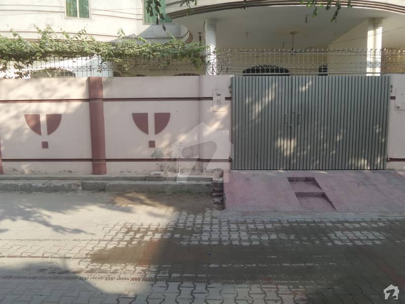 Double Story Beautiful Banglow For Sale At Fateh Town Okara