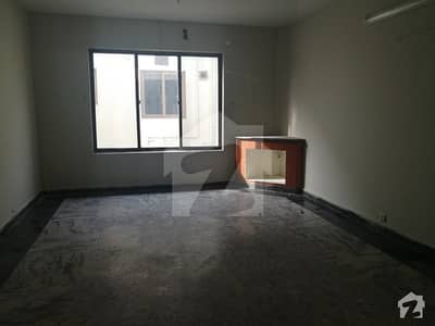 2000 Yards Old House On Margallah Road F7 Islamabad 2000 Yards Old House On Margallah Road F7 Islamabad