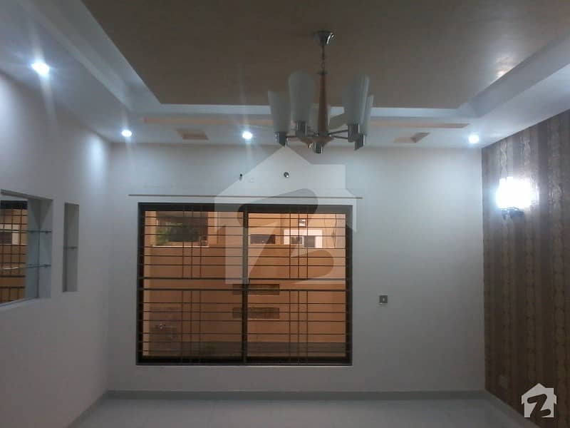 15 Marla Brand New House For Sale In Valencia Town  Block M