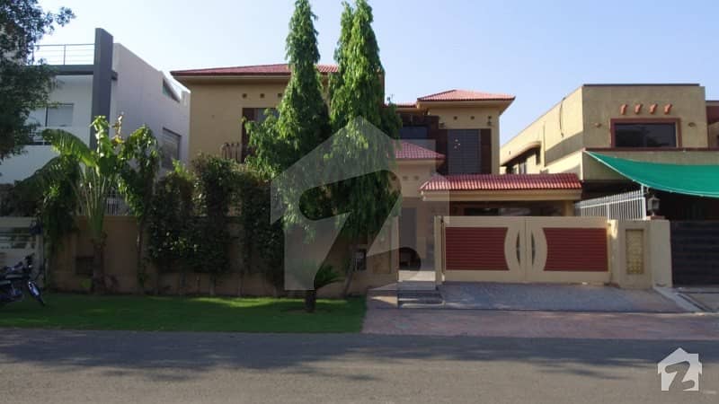 1 Kanal House For Sale In D Block Of Dha Phase 5 Lahore