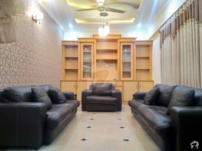 Well-Built Apartment Available On Good Location Well-Built Apartment Available On Good Location