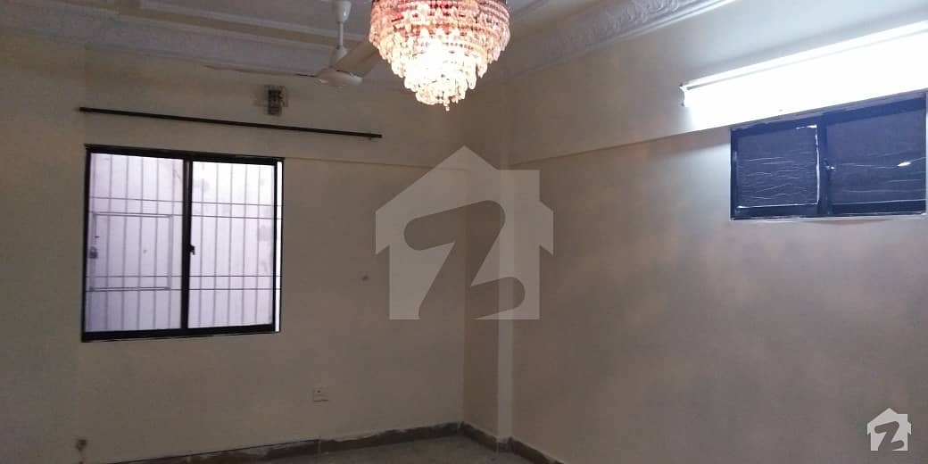 نارتھ ناظم آباد ۔ بلاک ایم نارتھ ناظم آباد کراچی میں 3 کمروں کا 6 مرلہ فلیٹ 75 لاکھ میں برائے فروخت۔