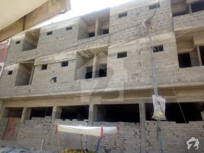 عالمگیر سوسائٹی ملیر کراچی میں 11 کمروں کا 15 مرلہ عمارت 8 کروڑ میں برائے فروخت۔