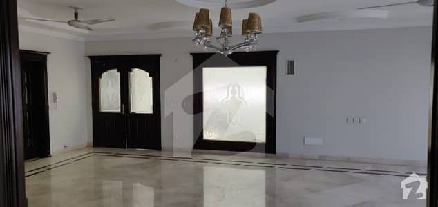 2 Kanal Full House For Rent In Phase 3 With Ideal Location 2 Kanal Full House For Rent In Phase 3 With Ideal Location