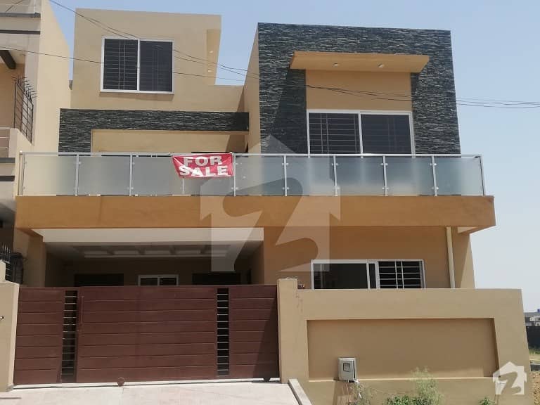 Triple Storey House Available For Sale In Jinnah Garden Phase-1. Triple Storey House Available For Sale In Jinnah Garden Phase-1.
