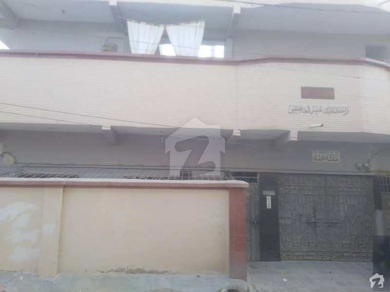 کوثر ٹاؤن ملیر کراچی میں 6 کمروں کا 10 مرلہ مکان 1.5 کروڑ میں برائے فروخت۔