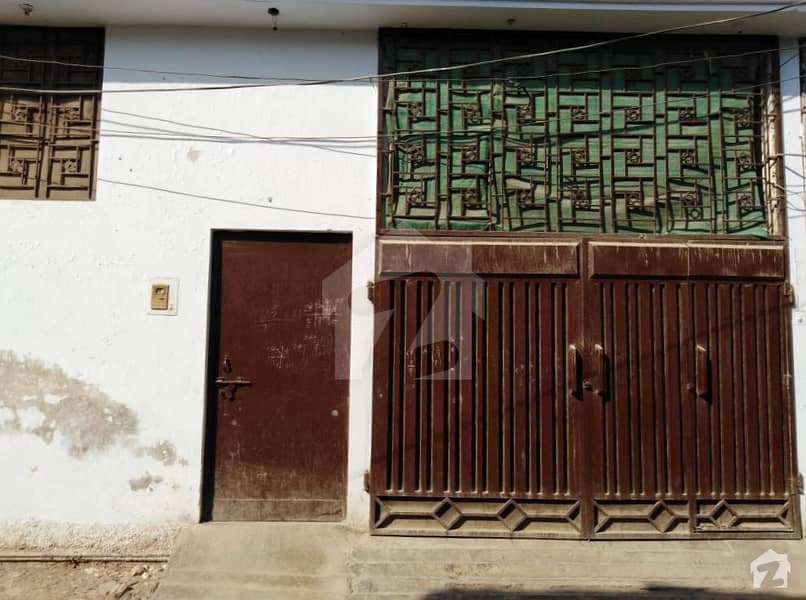 احمد پور روڈ بہاولپور میں 4 کمروں کا 5 مرلہ مکان 55 لاکھ میں برائے فروخت۔