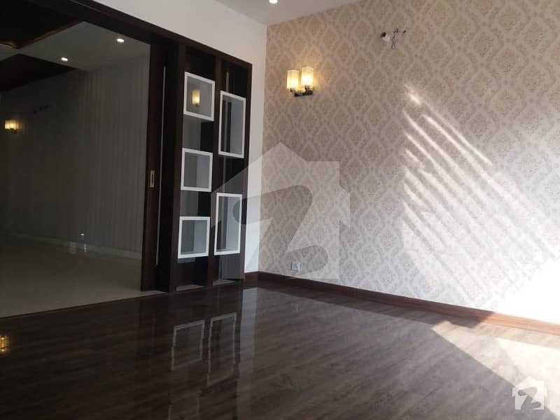 1 Kanal Slightly Used Upper Portion available for rent in DHA Phase 8
