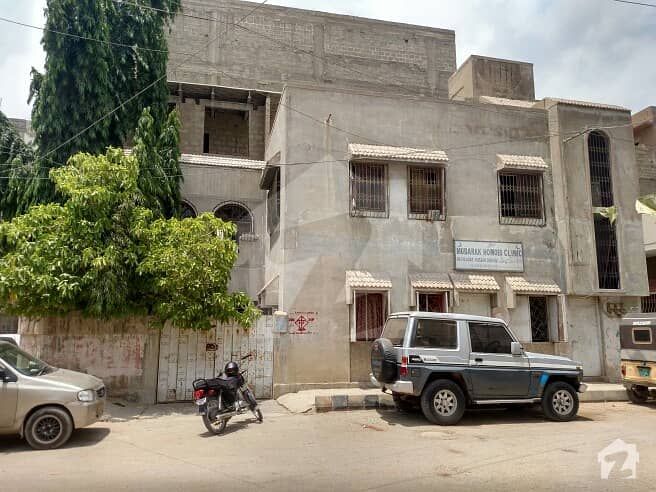ناظم آباد کراچی میں 7 کمروں کا 9 مرلہ مکان 3.25 کروڑ میں برائے فروخت۔