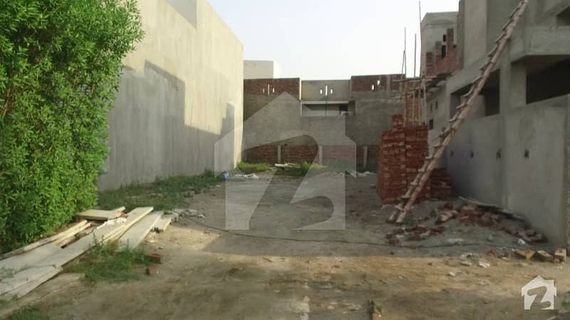 ڈی ایچ اے فیز 6 - بلاک سی فیز 6 ڈیفنس (ڈی ایچ اے) لاہور میں 8 مرلہ رہائشی پلاٹ 1.4 کروڑ میں برائے فروخت۔