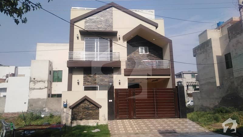 05 Marla Brand New House For Sale