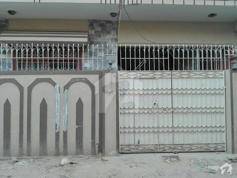 بفر زون - سیکٹر 15-B بفر زون نارتھ کراچی کراچی میں 6 کمروں کا 5 مرلہ مکان 1.45 کروڑ میں برائے فروخت۔