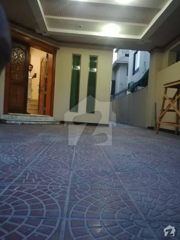 10 Marla Beautiful House Like Brand New Available For Rent In Reasonable Price