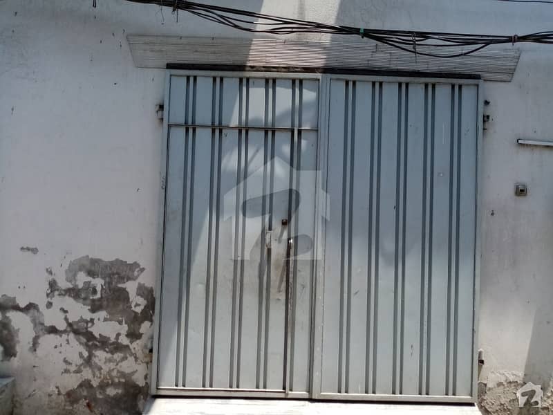 Here Is A Good Opportunity To Live In A Well-Built House Here Is A Good Opportunity To Live In A Well-Built House