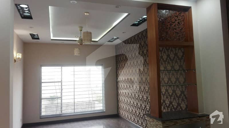 State Life 10 Marla Owner Build 1 Year Old Bungalow Proper Double Unit  In Cheapest Price