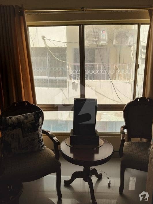 2 Bed DD Well Maintained Flat For Rent In Clifton Block 5 Ideal