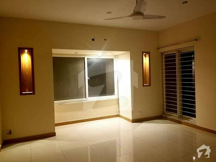 Vip Room For Rent