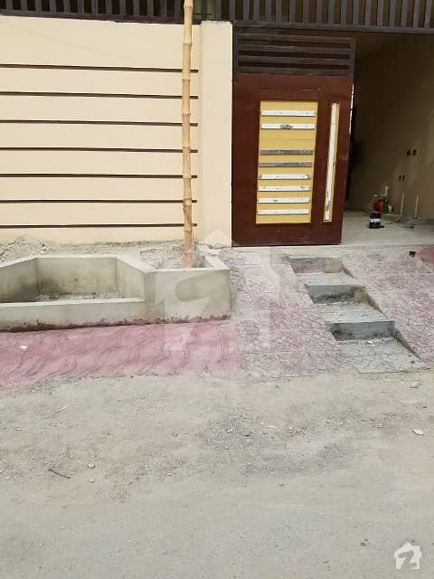 150 square yard protion for rent 2bed  drawing and lounge & store