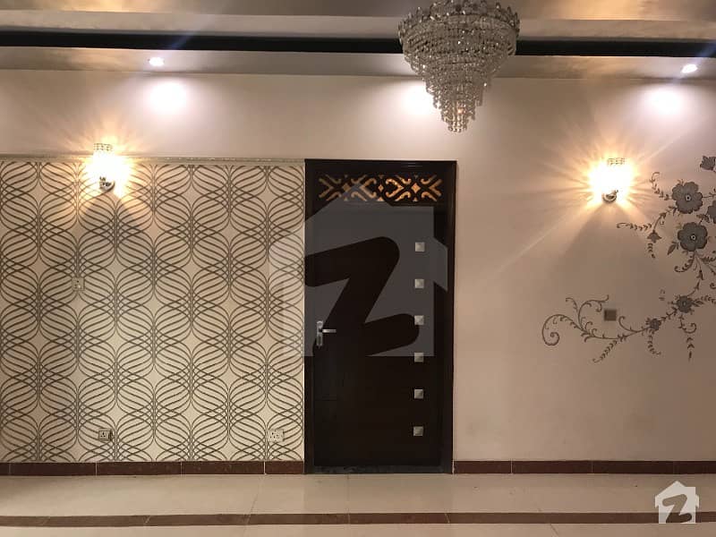 گلشنِ اقبال - بلاک 13 ڈی گلشنِ اقبال گلشنِ اقبال ٹاؤن کراچی میں 6 کمروں کا 12 مرلہ مکان 5.9 کروڑ میں برائے فروخت۔
