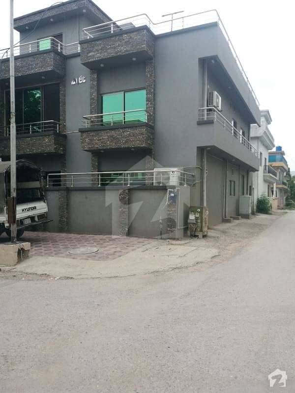 G9-4 25*50,corner double story house for urgent sale