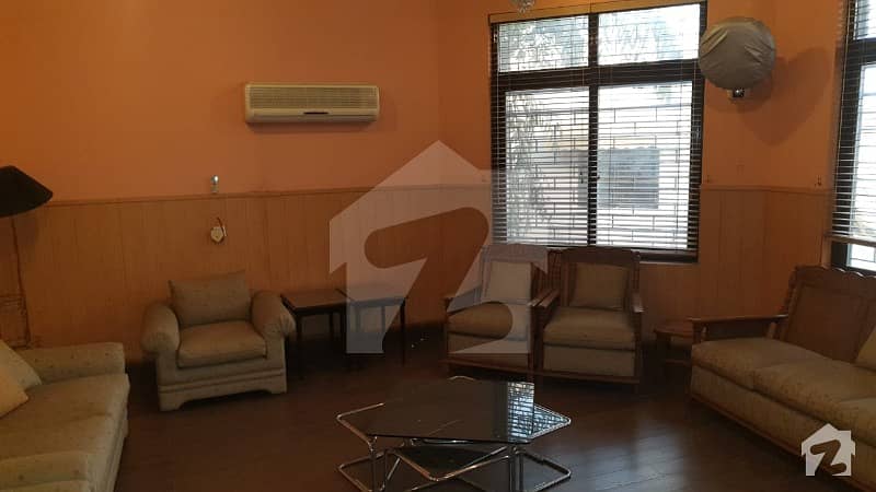 2 Kanal DHA Furnished Rooms For Rent In Near Commercial Y Block Phase 3 DHA