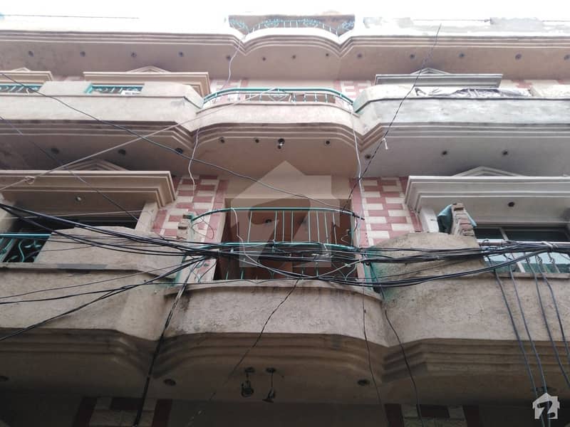 فاضلیہ کالونی شاہ جمال لاہور میں 2 کمروں کا 3 مرلہ فلیٹ 40 لاکھ میں برائے فروخت۔
