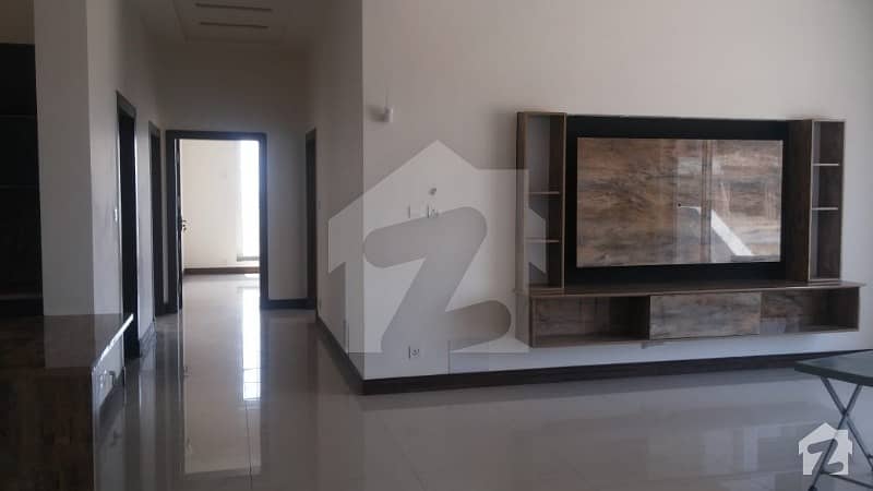 Brand New 1 Kanal 7 Bedrooms House For Rent.