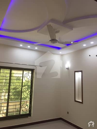 10 Marla independent lock option available for rent Nearby grand mosque bahria Town Lahore 10 Marla independent lock option available for rent Nearby grand mosque bahria Town Lahore